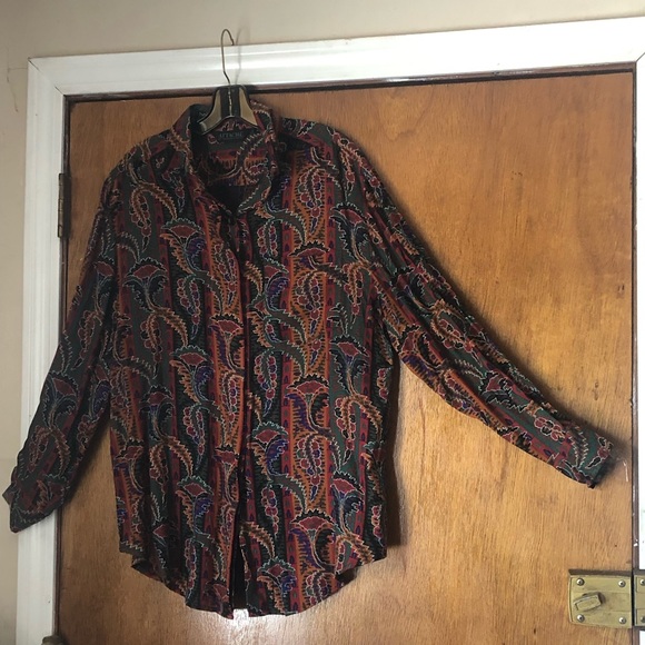 ATTACHÉ by Herman Geist Woman’s Blouse SZ 10 LS Button Front Southwestern Print - Picture 2 of 10